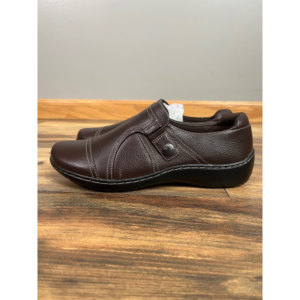 Clarks Cora Poppy Women's Leather Shoes slip on office casual size 8.5